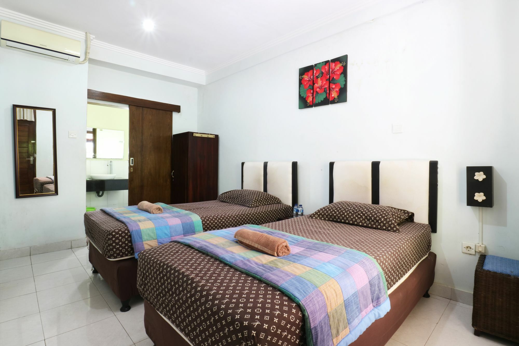 Mustika Inn Kuta  Ngoại thất bức ảnh
